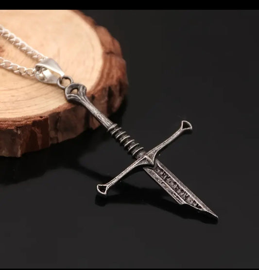 Gift Box 2pcs Nazir Broken Sword Necklace and Bilbo Baggins' Ring Pendant