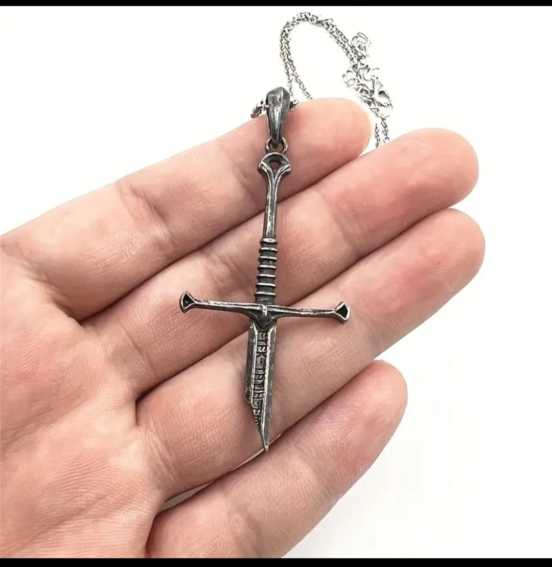 Gift Box 2pcs Nazir Broken Sword Necklace and Bilbo Baggins' Ring Pendant