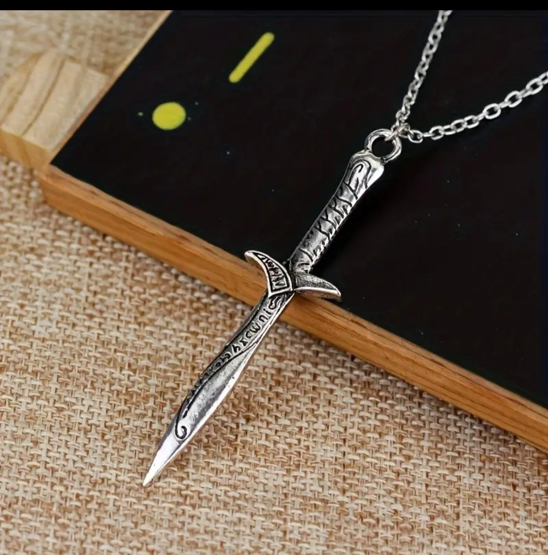 Gift Box 2pcs Nazir Broken Sword Necklace and Bilbo Baggins' Ring Pendant